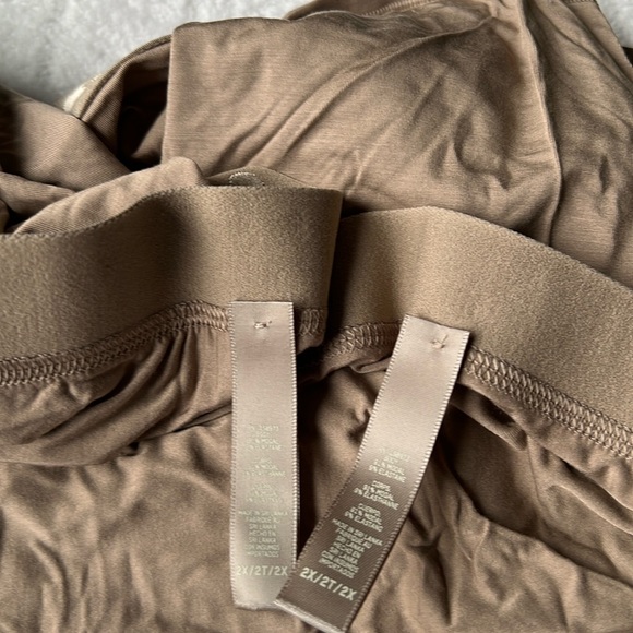 (2) SKIMS Men’s 5” Stretch Modal Boxer Briefs - Picture 6 of 10